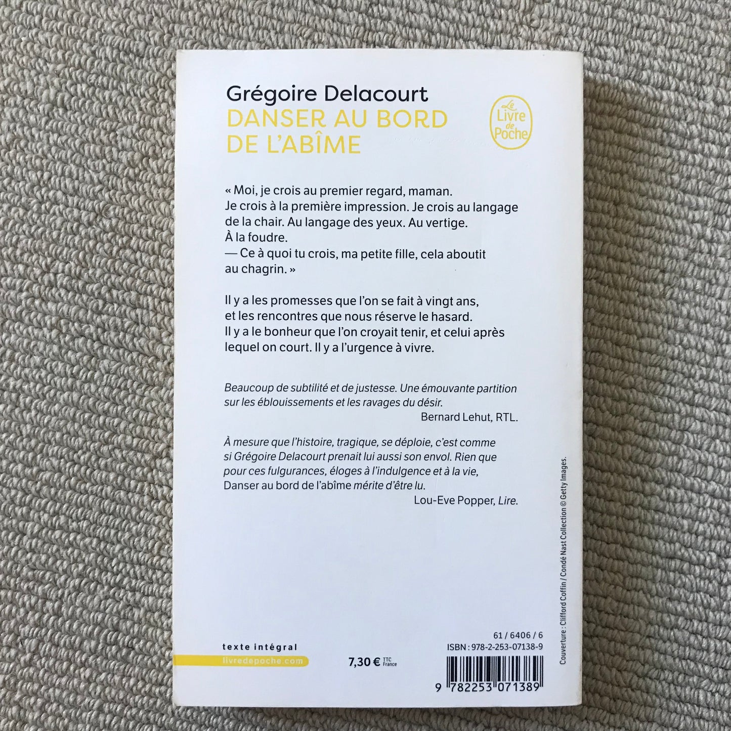 Delacourt, Grégoire - Danser au bord de l’abîme