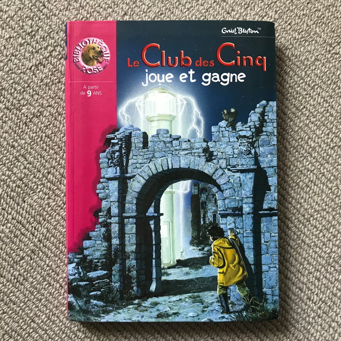 Le club des cinq joue et gagne - E. Blyton