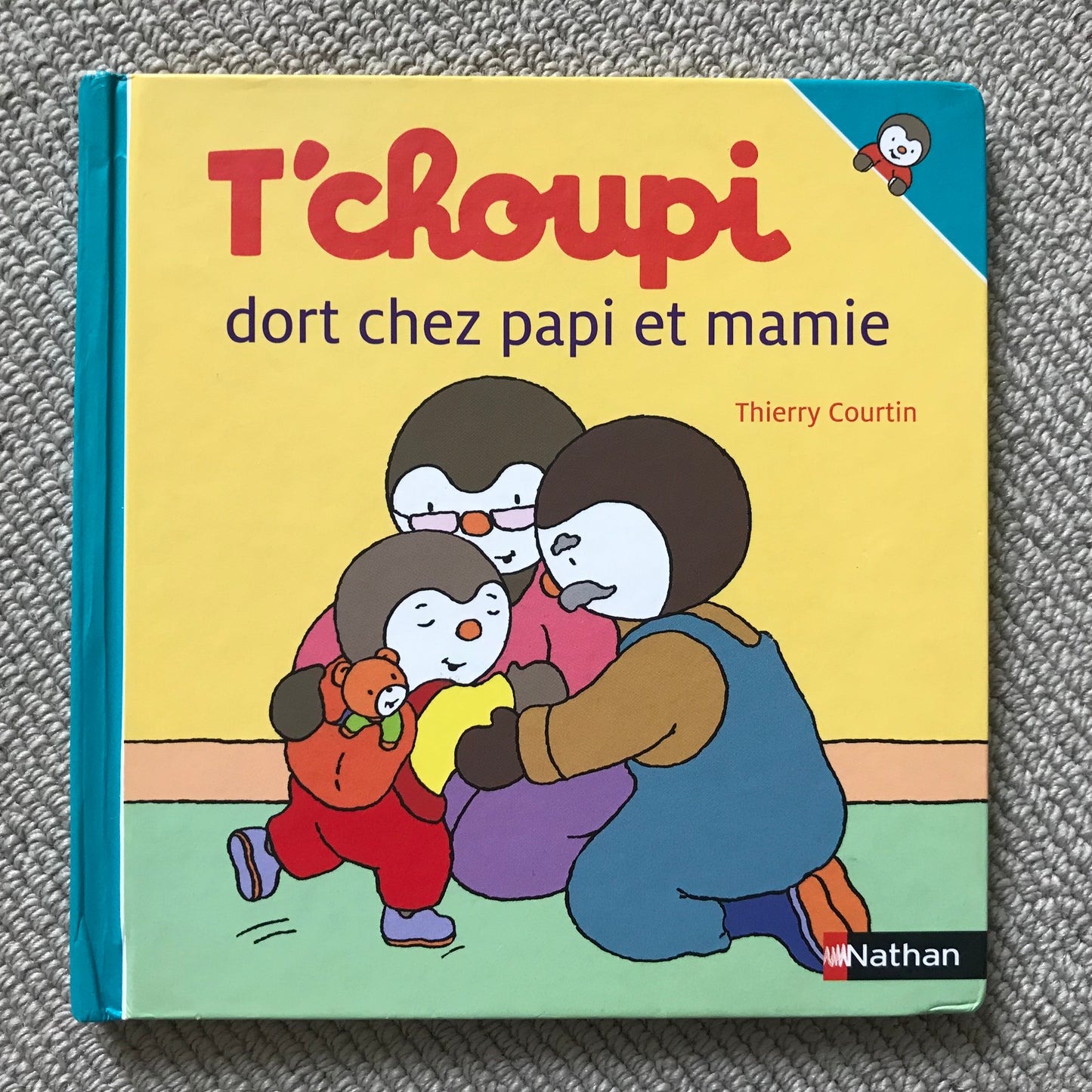 T’choupi dort chez papi et mamie