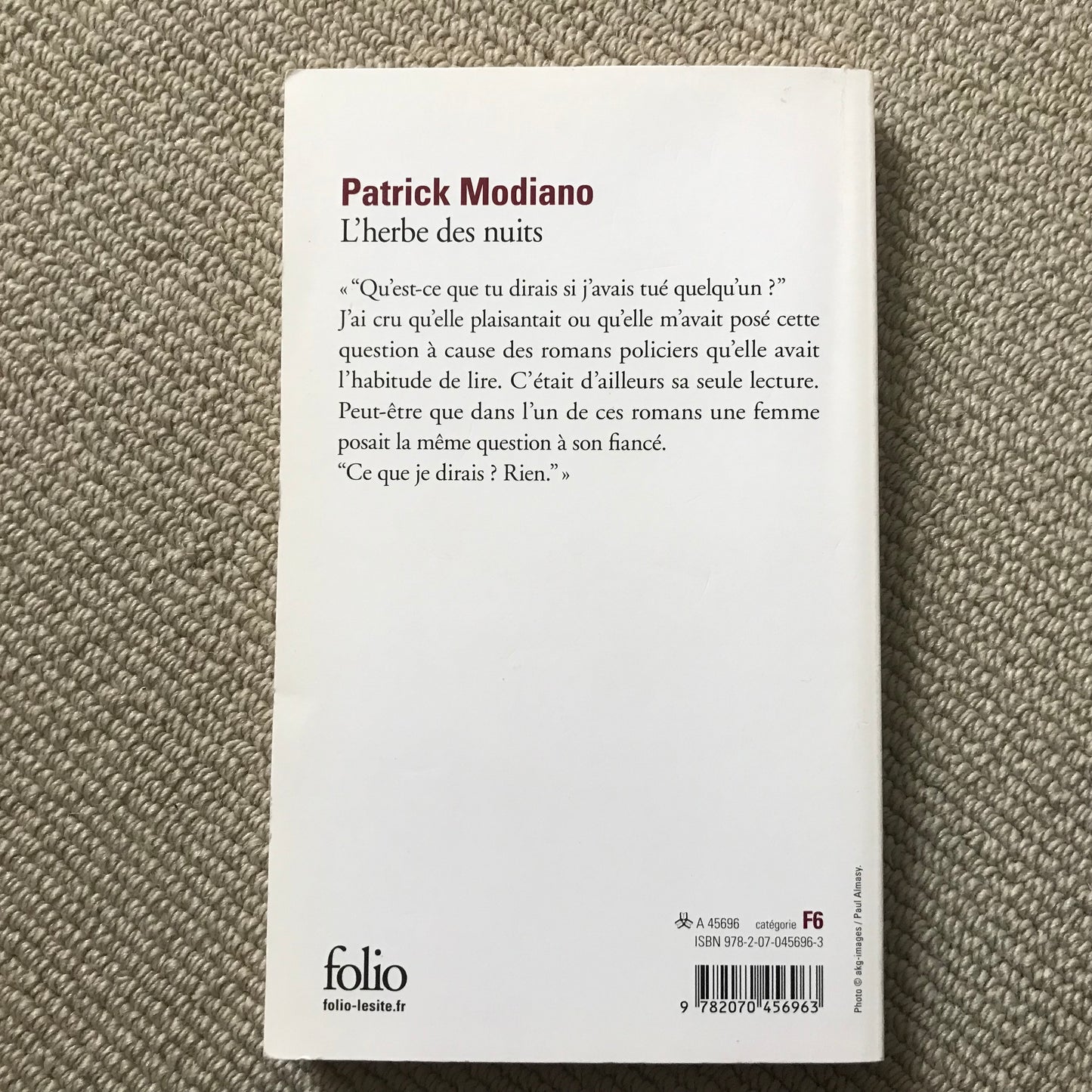 Modiano, Patrick - L’herbe des nuits