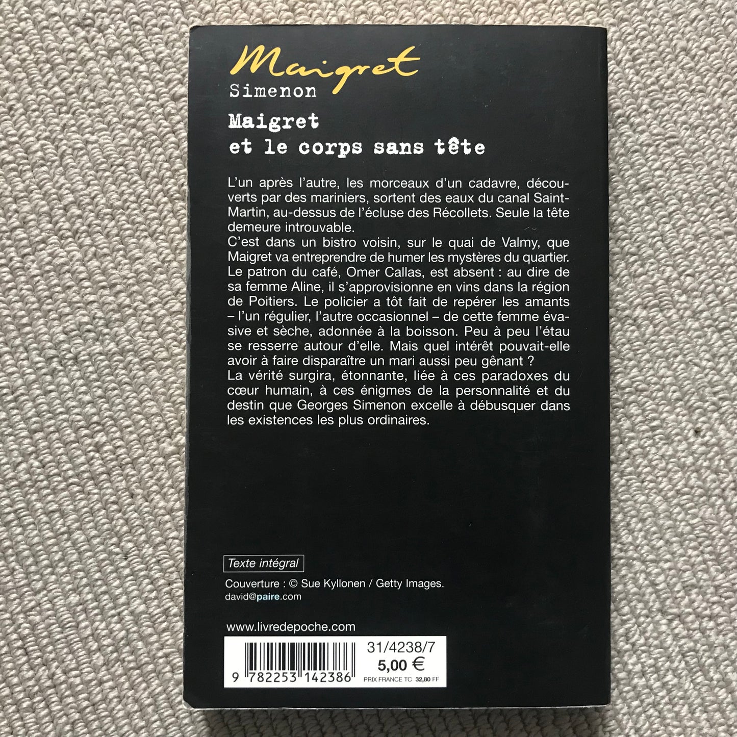 Simenon, Georges - Maigret et le corps sans tête