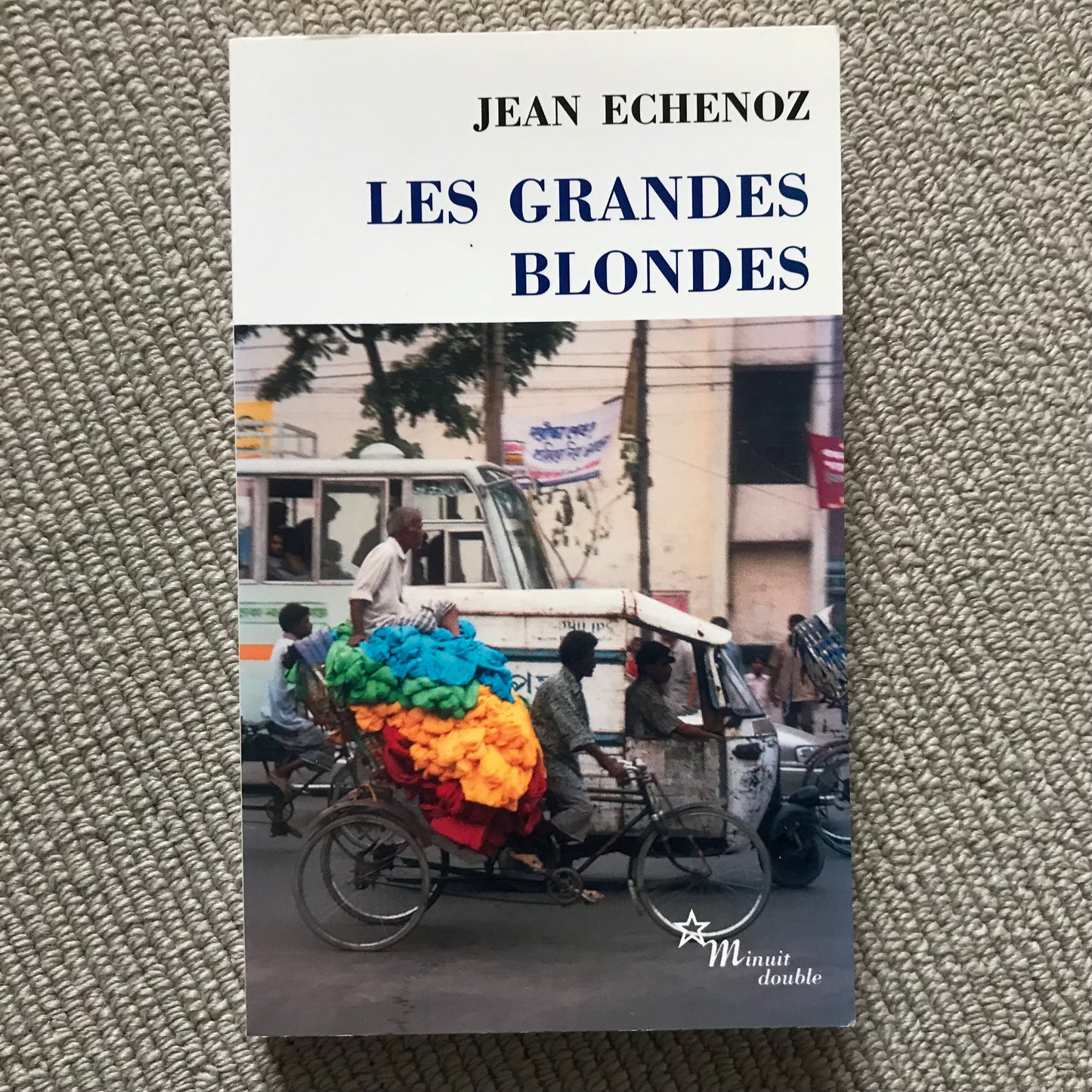 Echenoz, Jean - Les grandes blondes