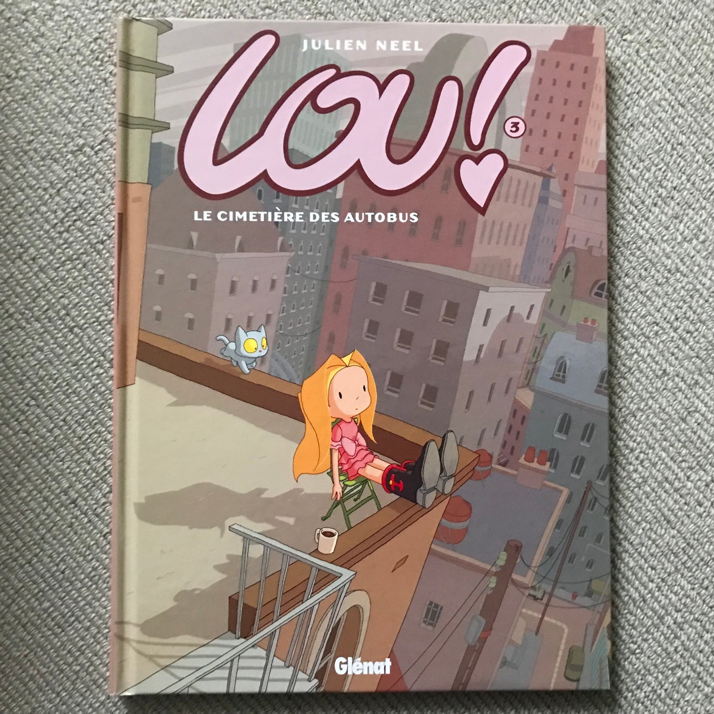 Lou T03, Le cimetière des autobus - Julien Neel