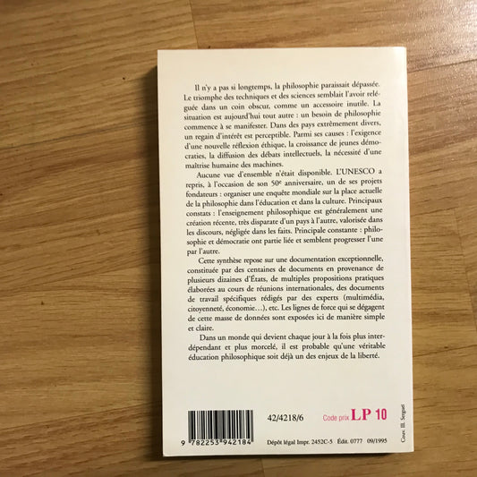 Droit, Roger-Pol - Philosophie et démocratie dans le monde