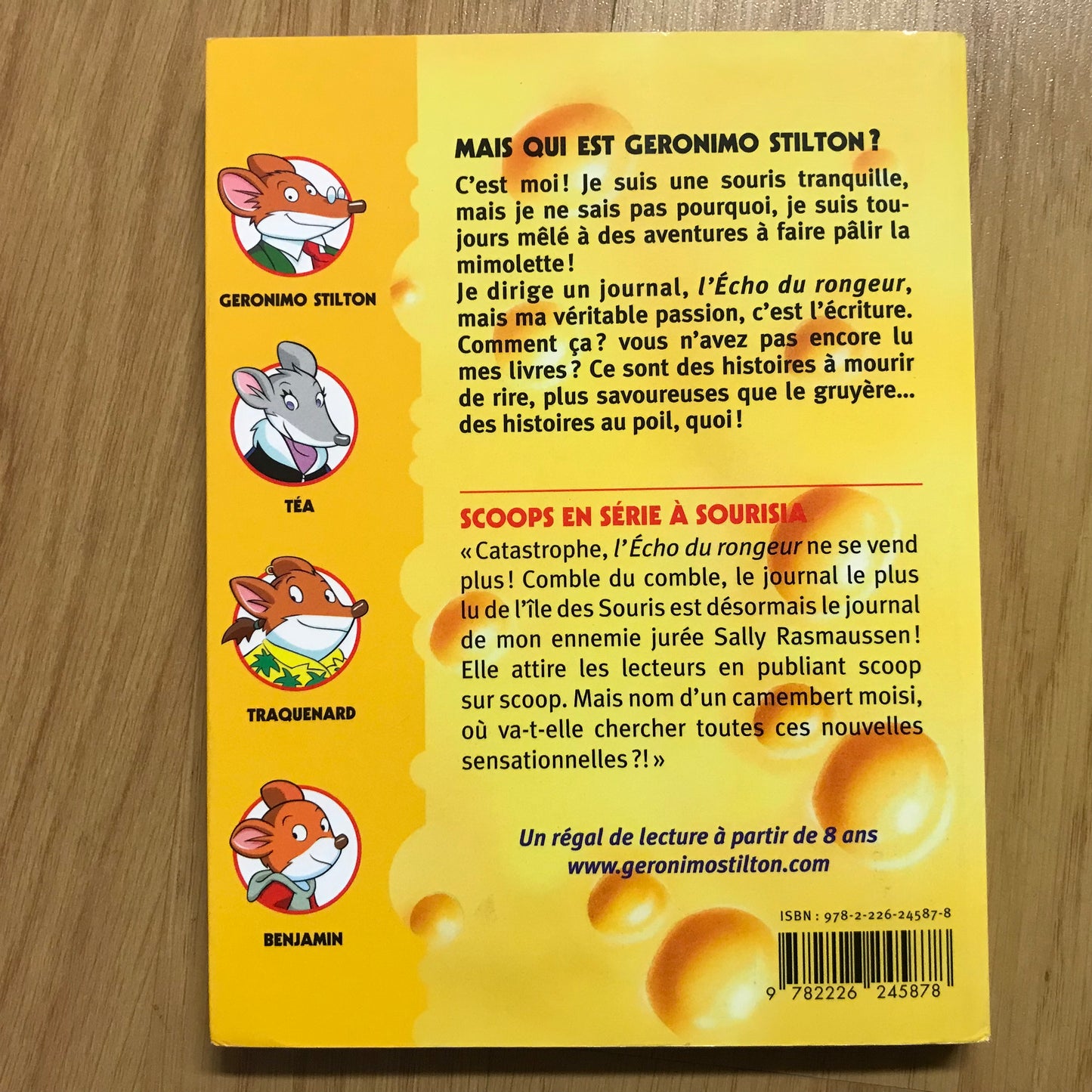 Geronimo Stilton 64: Scoops en série à Sourisia