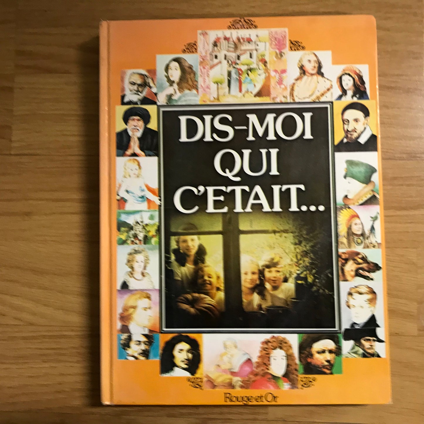 Dis-moi qui c’était