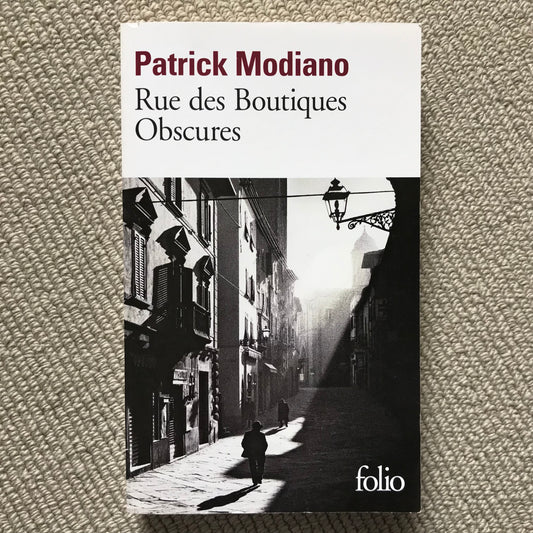 Modiano, Patrick - Rue des Boutiques Obscures
