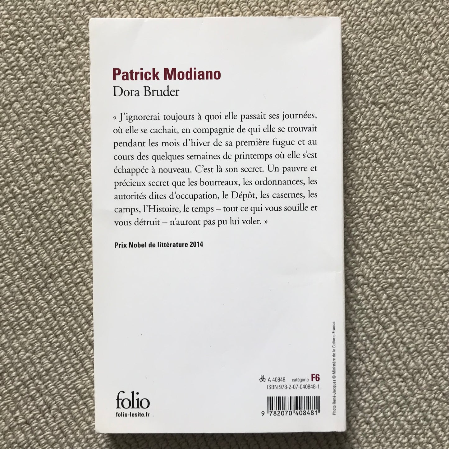 Modiano, Patrick - Dora Bruder