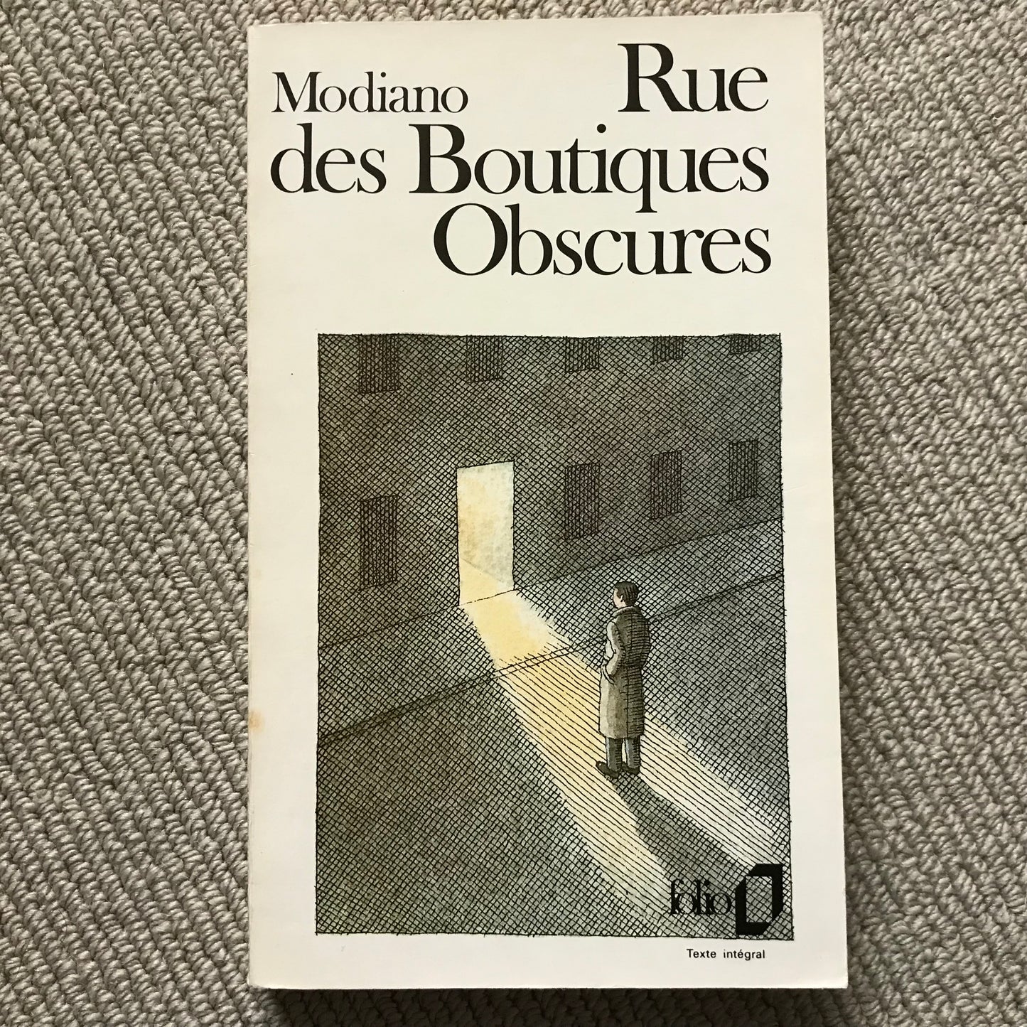Modiano, Patrick - Rue des boutiques obscures