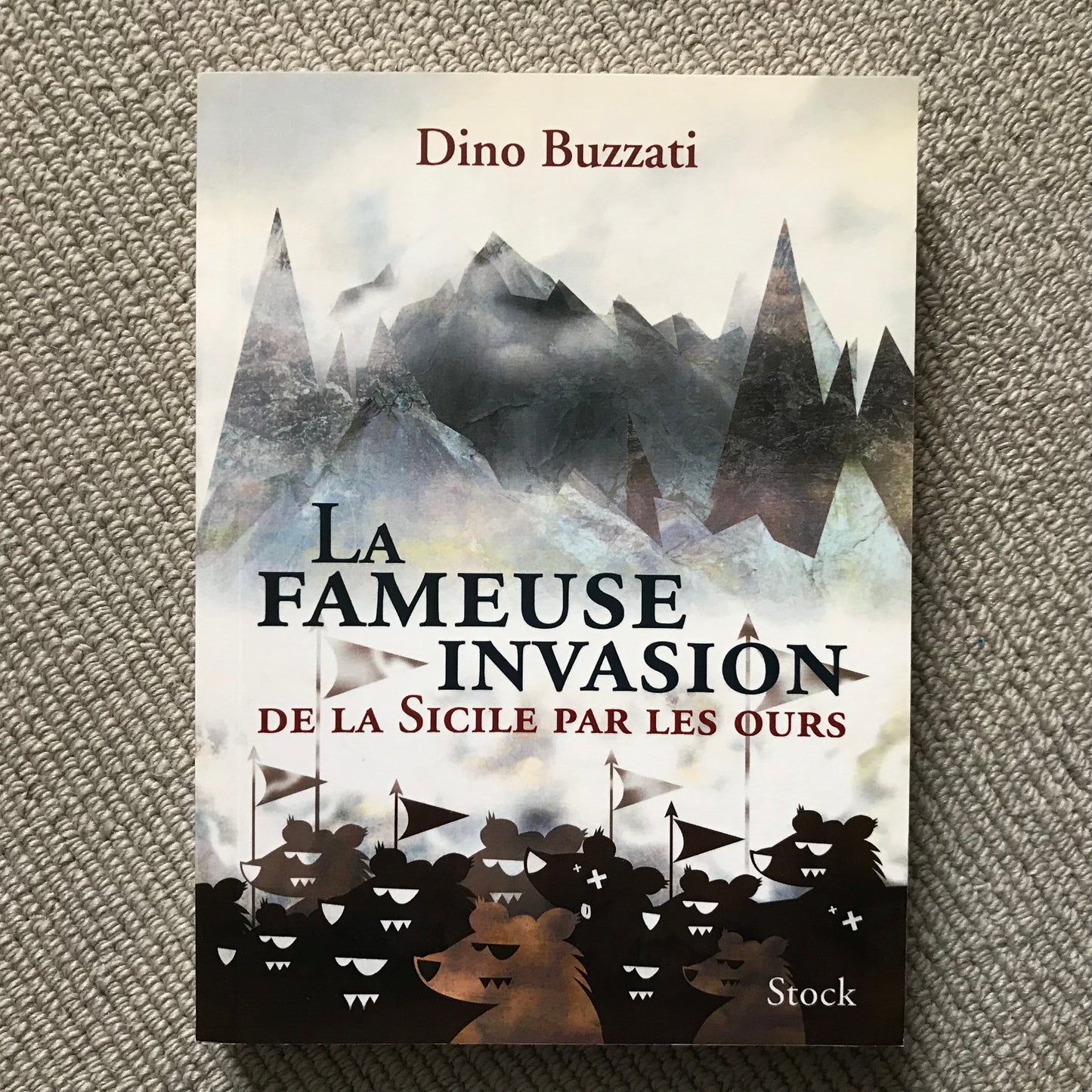 Buzzati, D. - La fameuse invasion de la Sicile par les ours